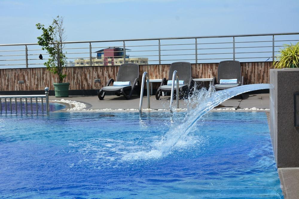 Pearl Grand Hotel Colombo Exterior foto