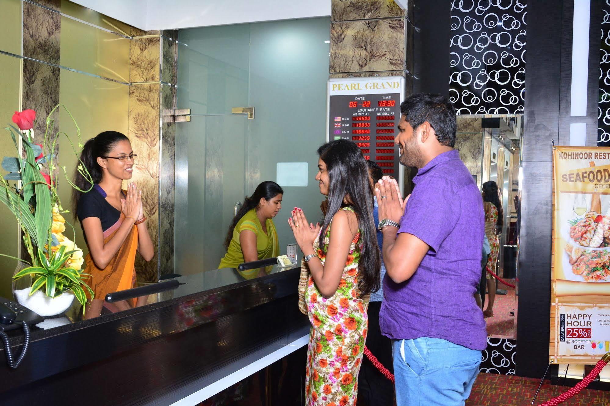 Pearl Grand Hotel Colombo Exterior foto